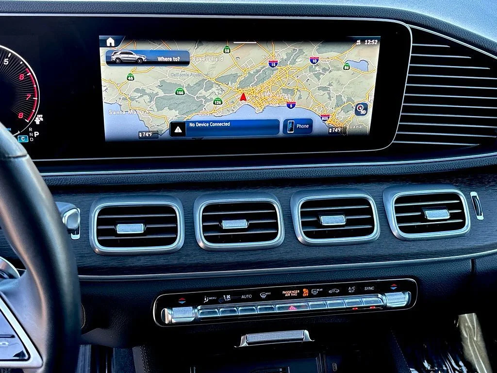 Used 2025 Black Mercedes-Benz GLE 450 4MATIC® image 22