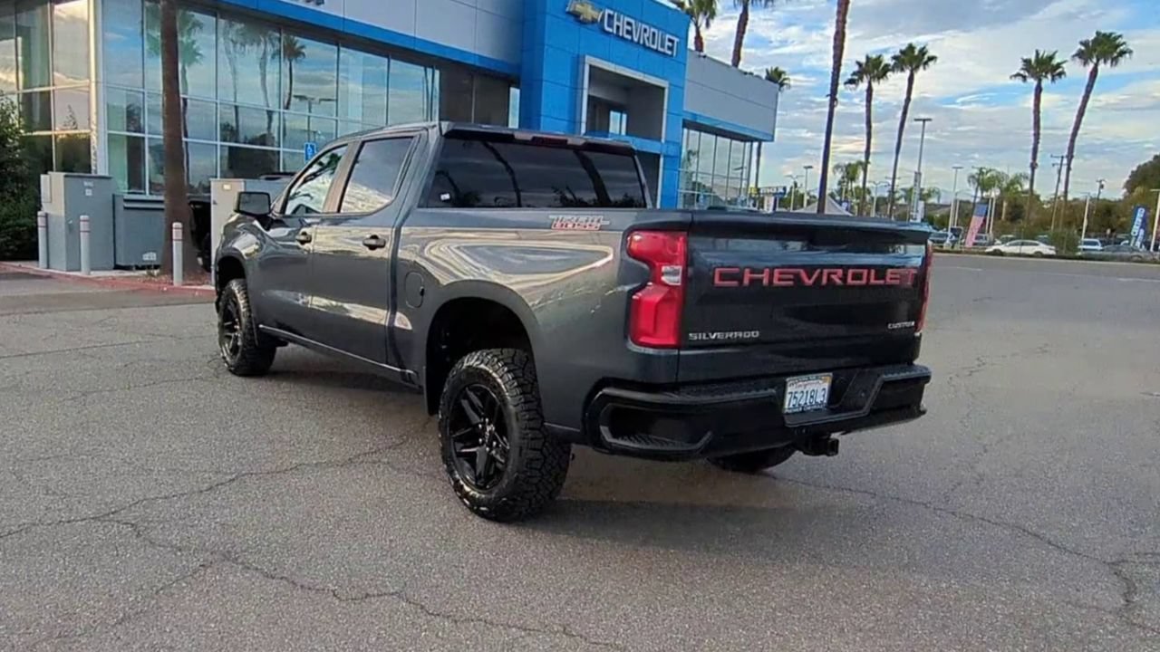 Used 2022 SHADOW GRAY METALLIC Chevrolet Custom Trail Boss image 6