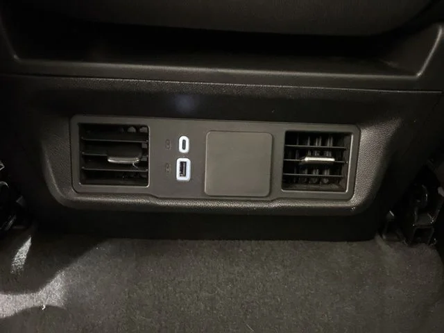 Used 2025 Summit White Chevrolet Custom image 19
