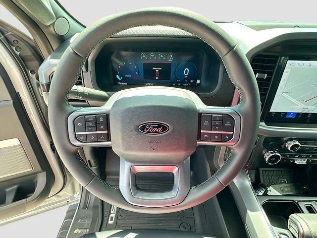 New 2026 Avalanche Ford XLT image 7