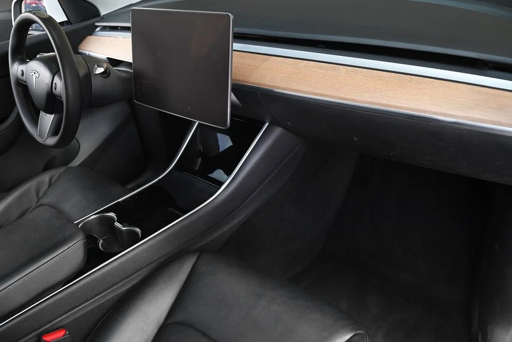 Used 2020  Tesla Long Range image 17