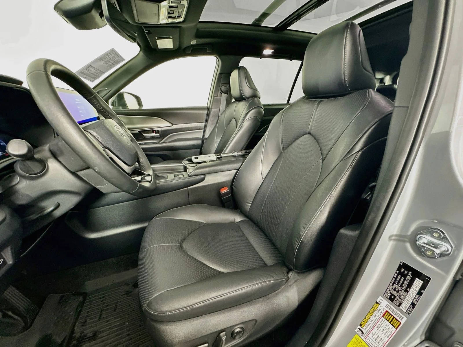 Used 2025  Toyota Nightshade Edition image 22