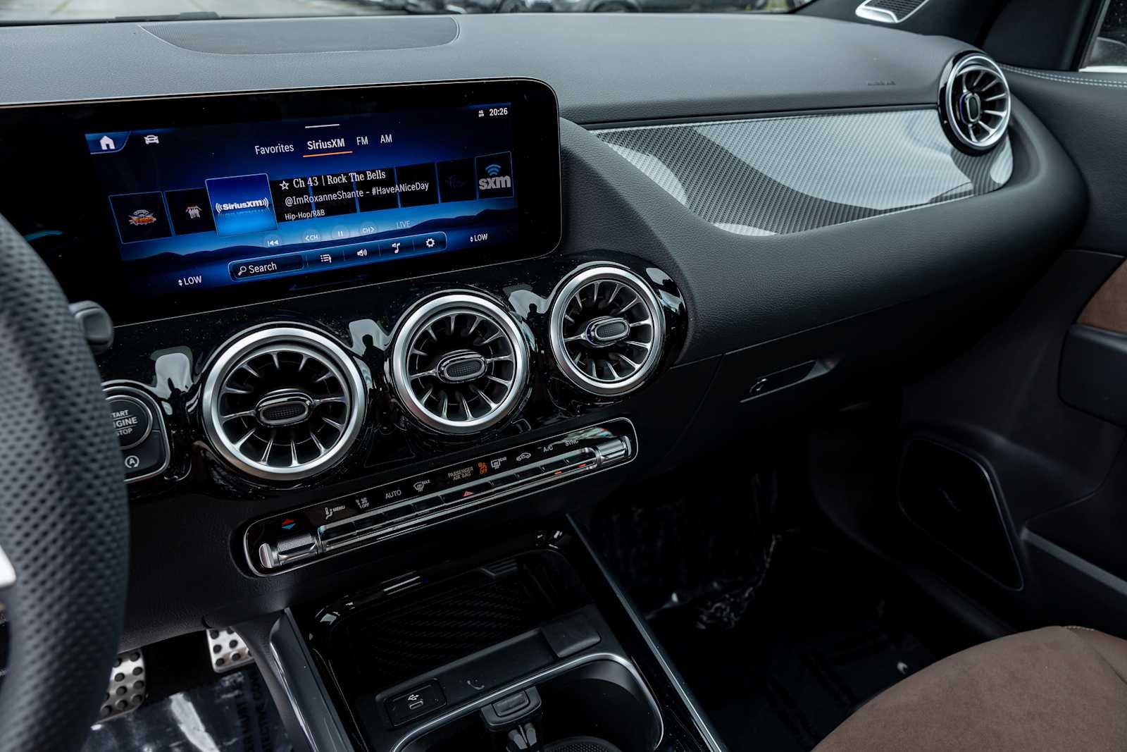 New 2026 Cirrus Silver Metallic Mercedes-Benz AMG® GLA 35 4MATIC SUV image 17