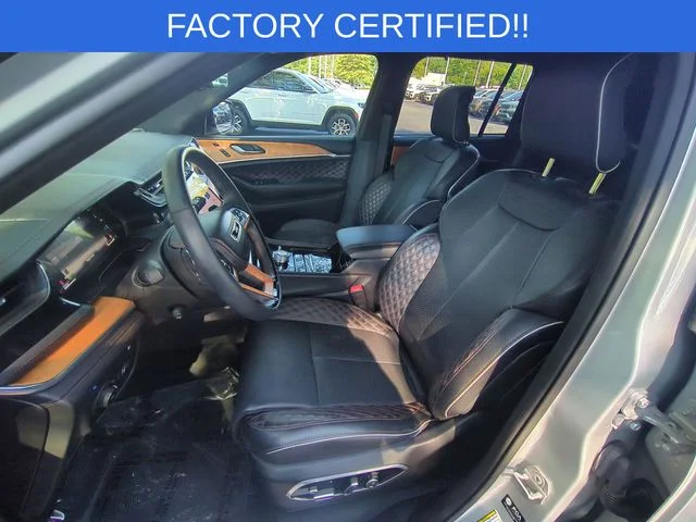 Used 2024 Silver Jeep Summit Reserve 4xe image 16