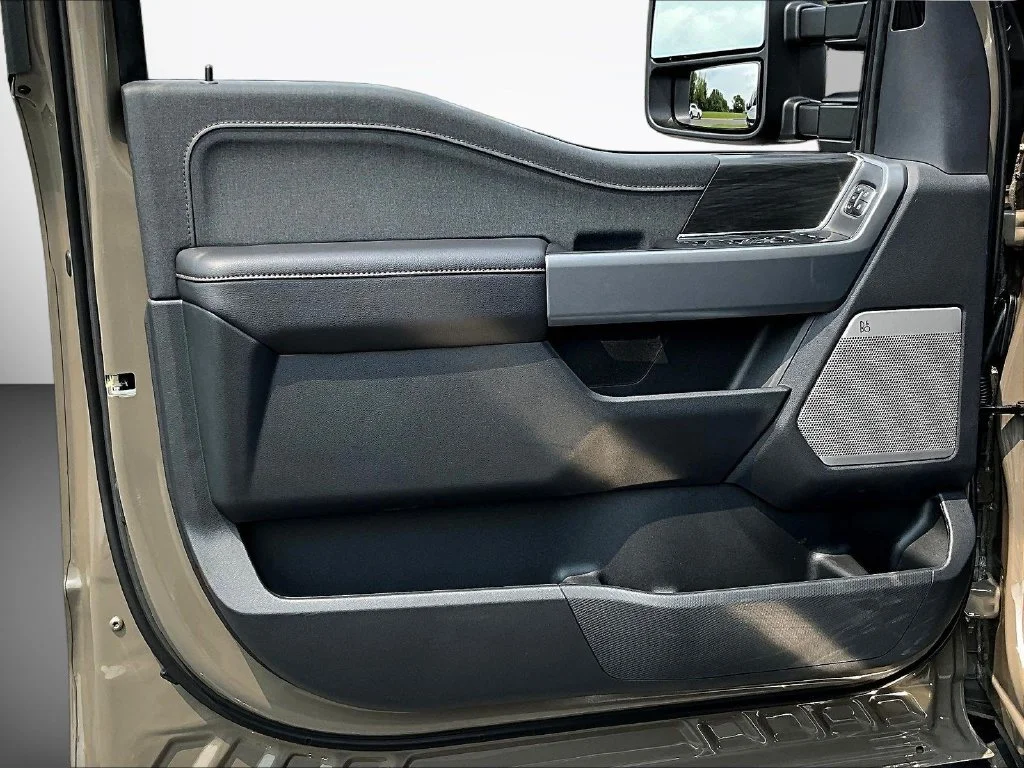 New 2026 Marsh Gray Ford Lariat® image 26