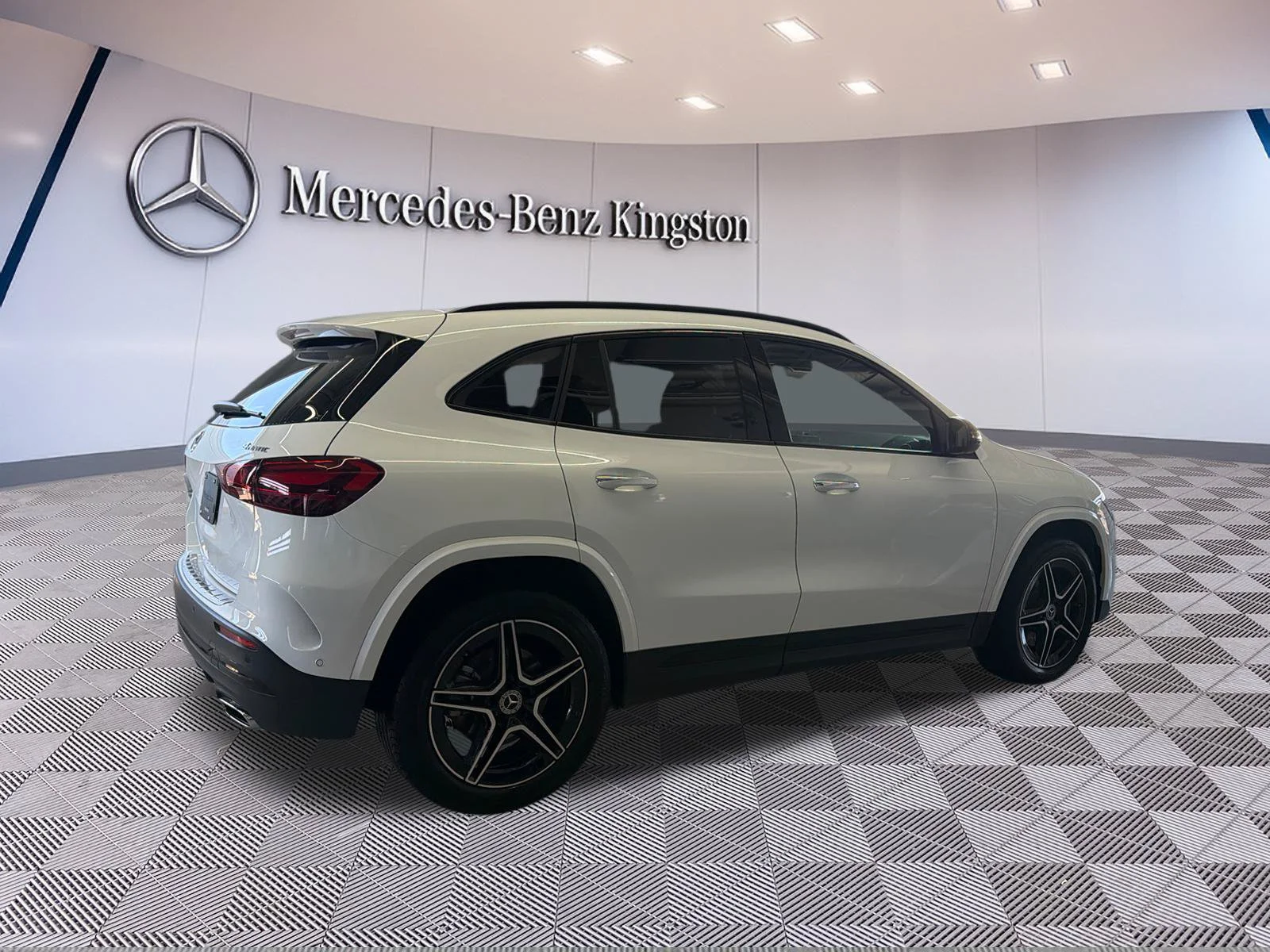 Used 2026 White Mercedes-Benz GLA 250 image 5