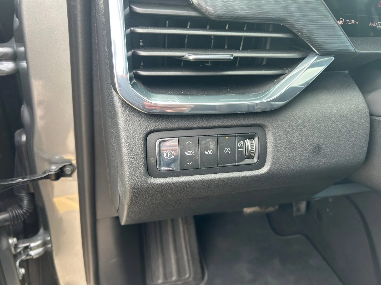 New 2026 Sterling Metallic GMC Elevation AWD image 16