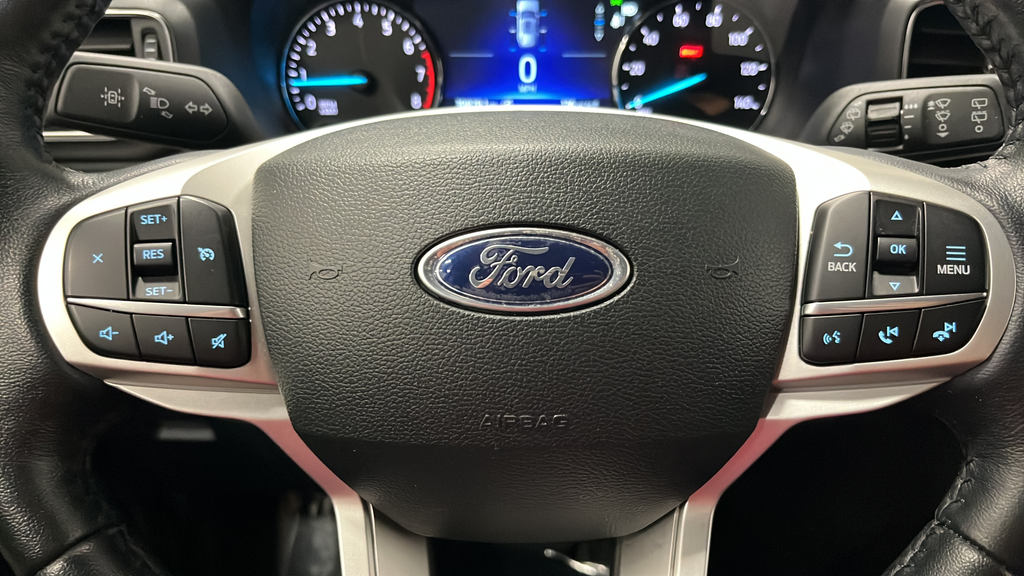Used 2023 Iconic Silver Metallic Ford XLT image 14
