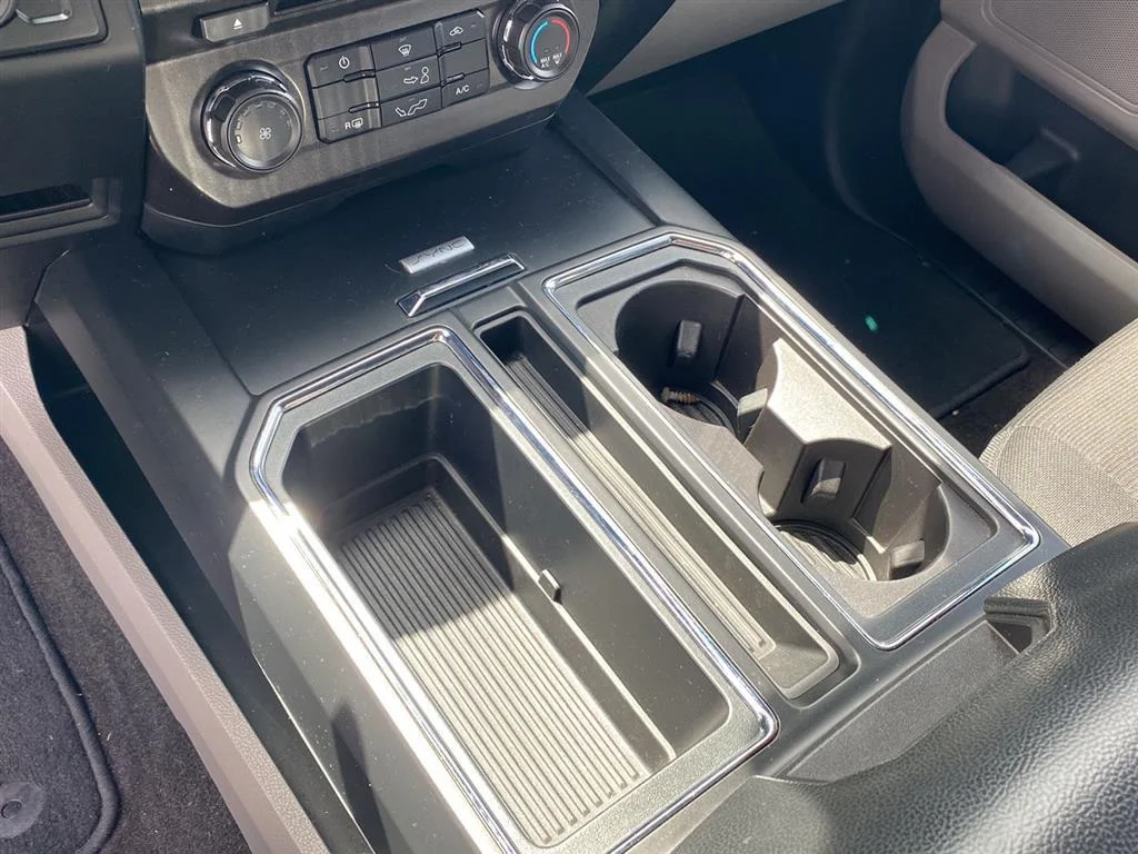 Used 2018 Magnetic Ford XL image 15