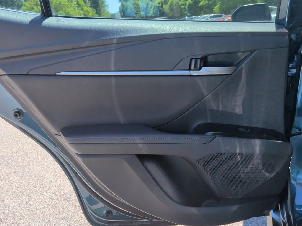 Certified Used 2025  Toyota XLE image 24