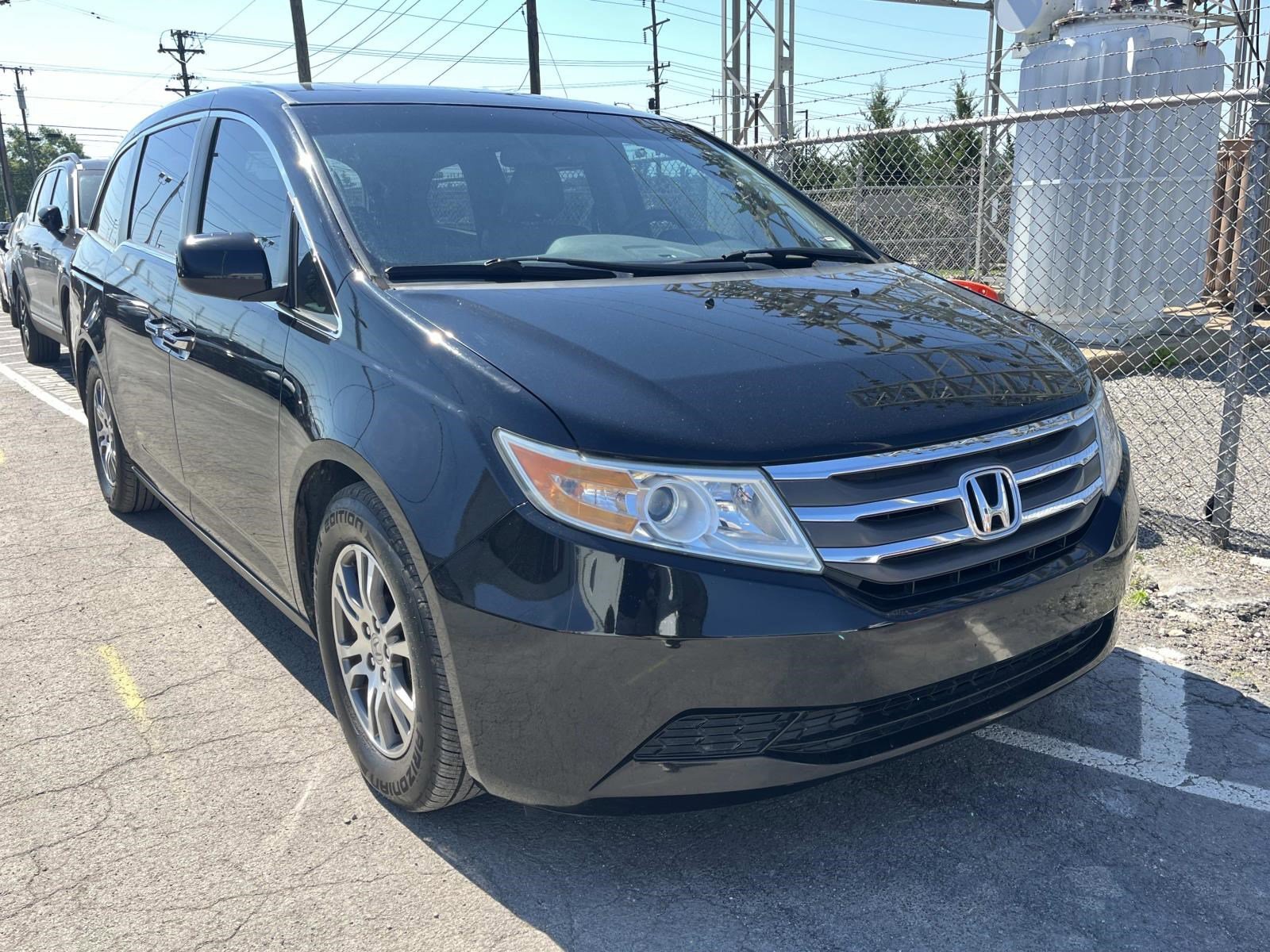 2012 Honda Odyssey's photo