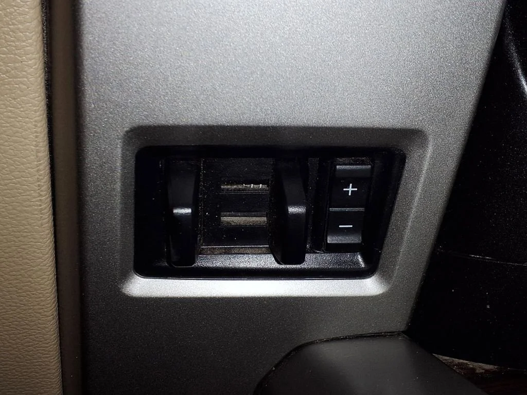 Used 2015 Caribou Metalli Ford XLT image 24