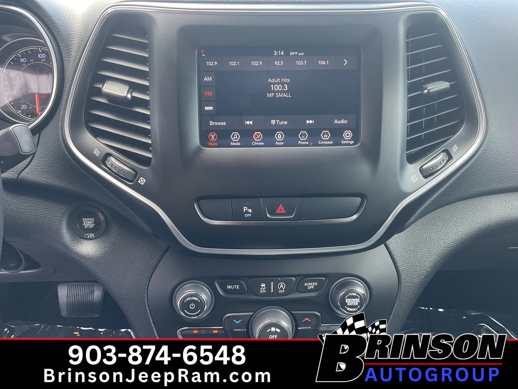 Used 2020 Velvet Red Pearlcoat Jeep Latitude Plus image 28