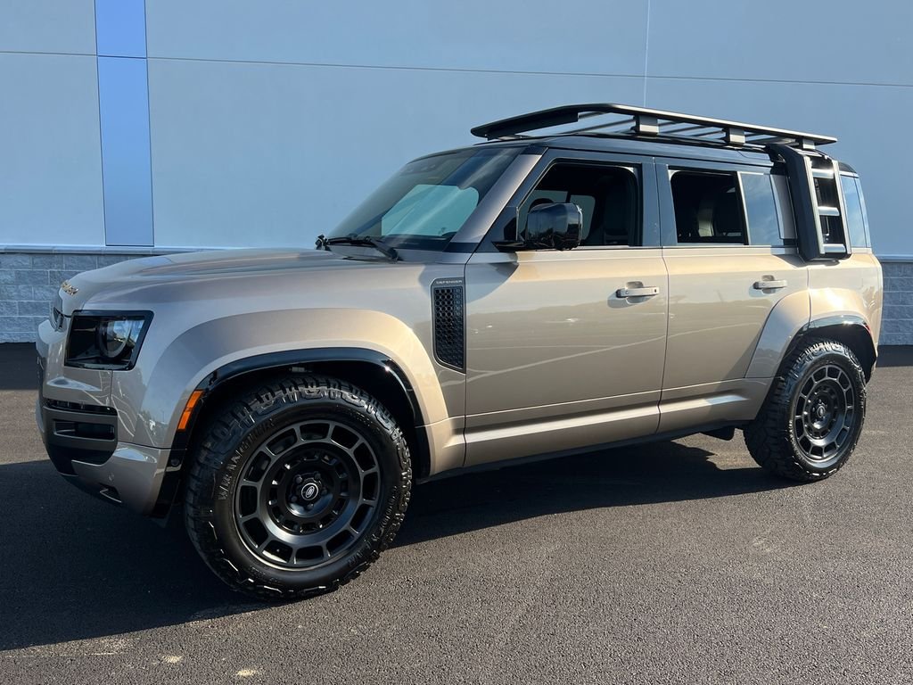 Used 2025 Brown Land Rover OCTA image 1