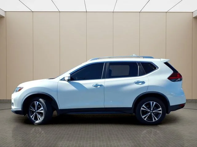 Used 2019 White Nissan SV image 3