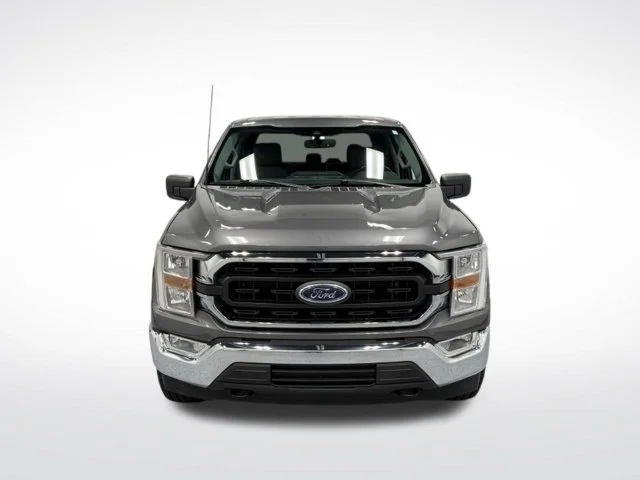 Used 2022 Gray Ford XLT image 3
