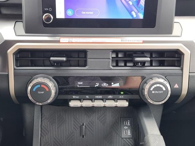 2025 Toyota Tacoma SR5 - Photo 14