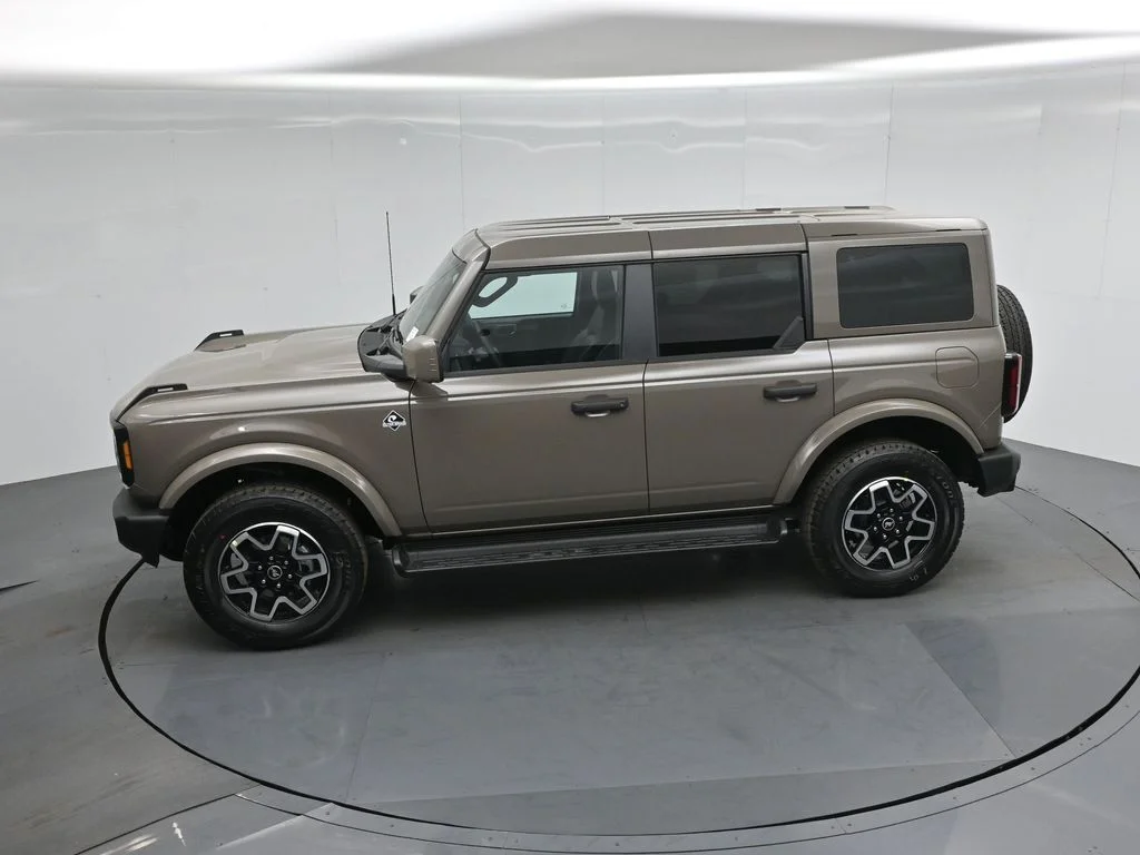 New 2026 Marsh Gray Ford Outer Banks image 42
