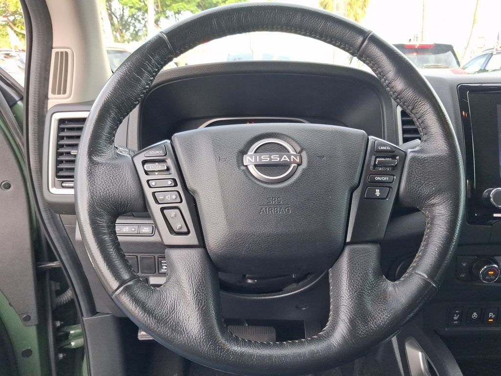 Used 2022 Green Nissan SV image 18