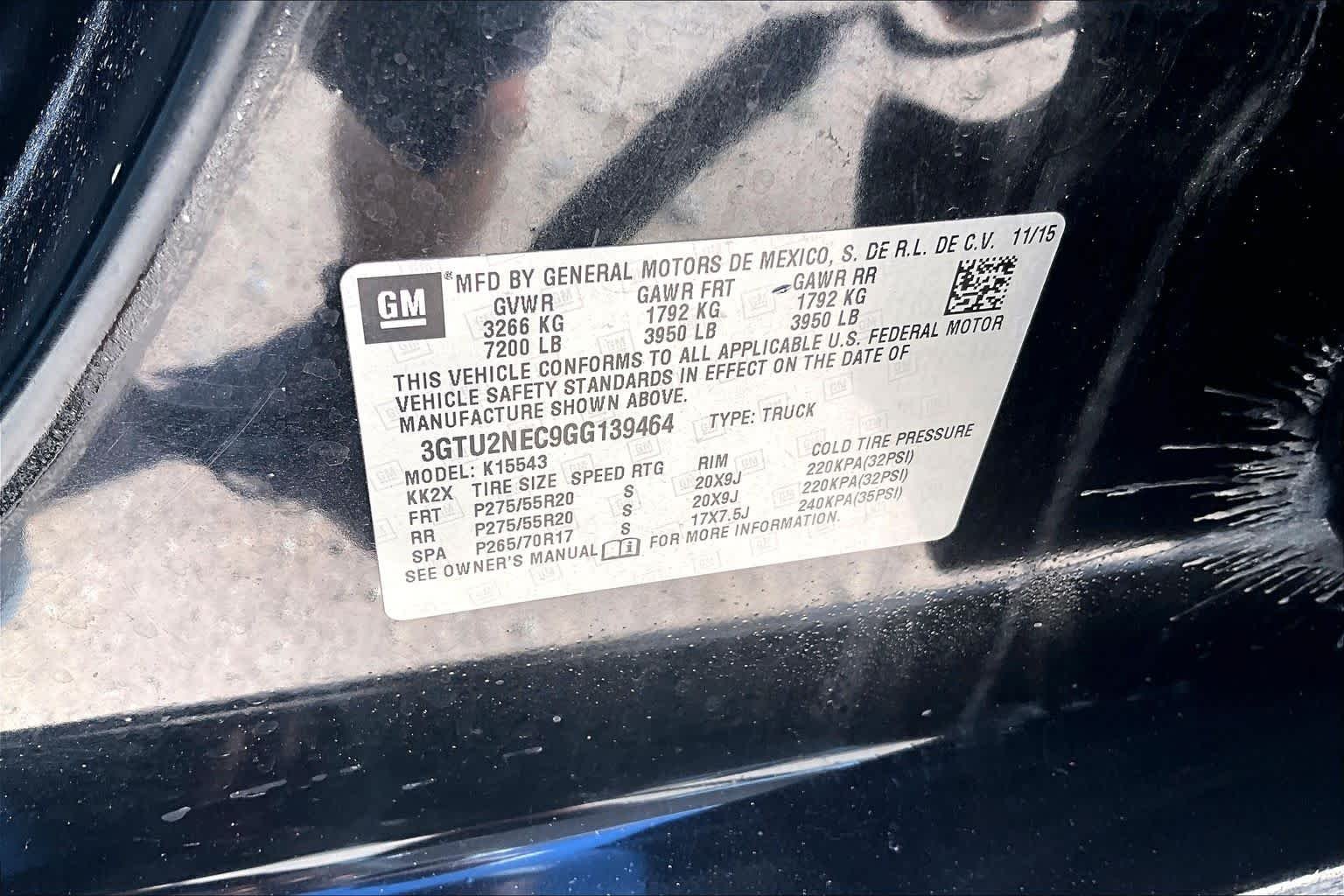 Used 2016 Onyx Black GMC SLT image 31