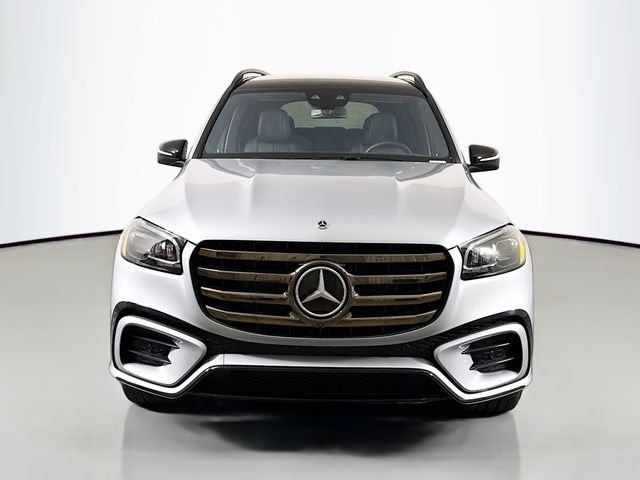 Used 2025 Cirrus Silver Metallic Mercedes-Benz GLS 580 image 2