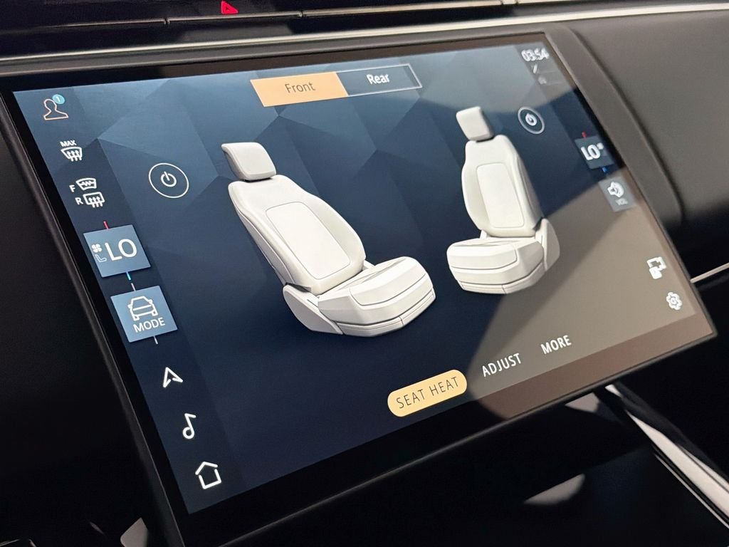 New 2026 Fuji White Land Rover Dynamic SE image 21