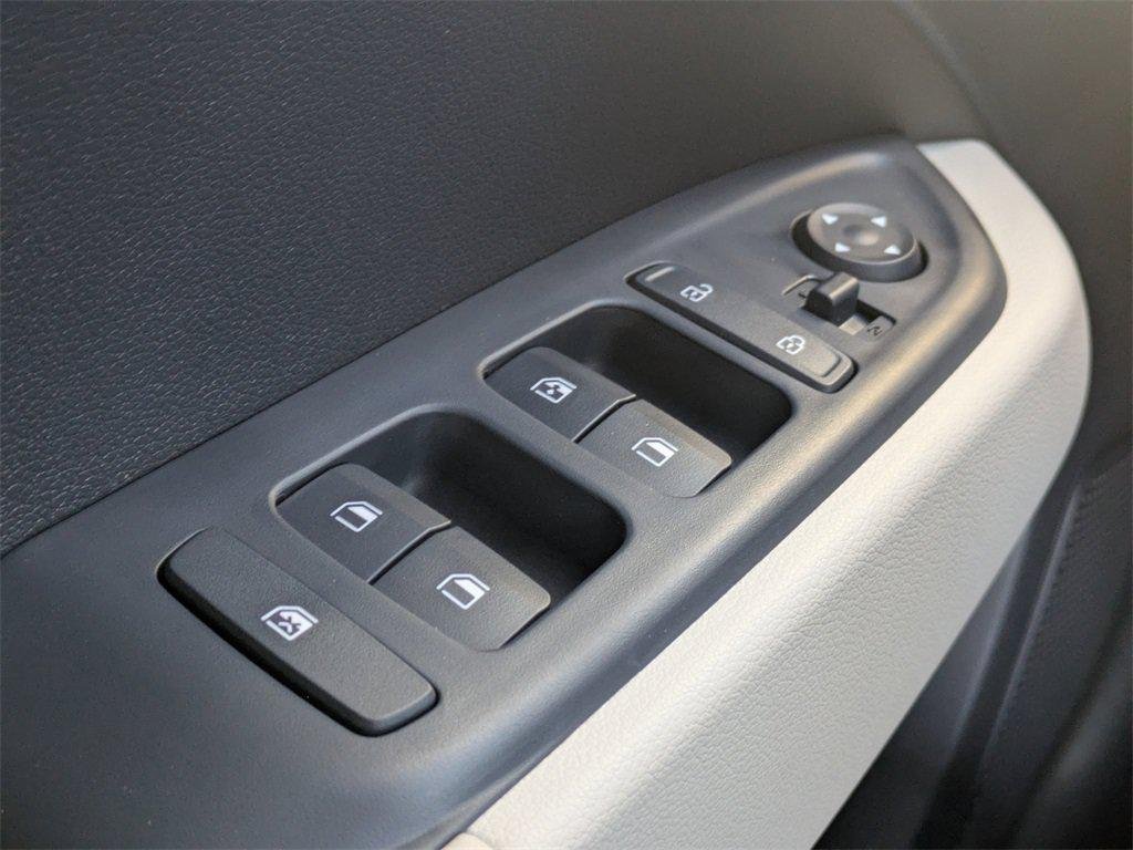 New 2026 White Hyundai SEL w/Two-Tone Roof image 24
