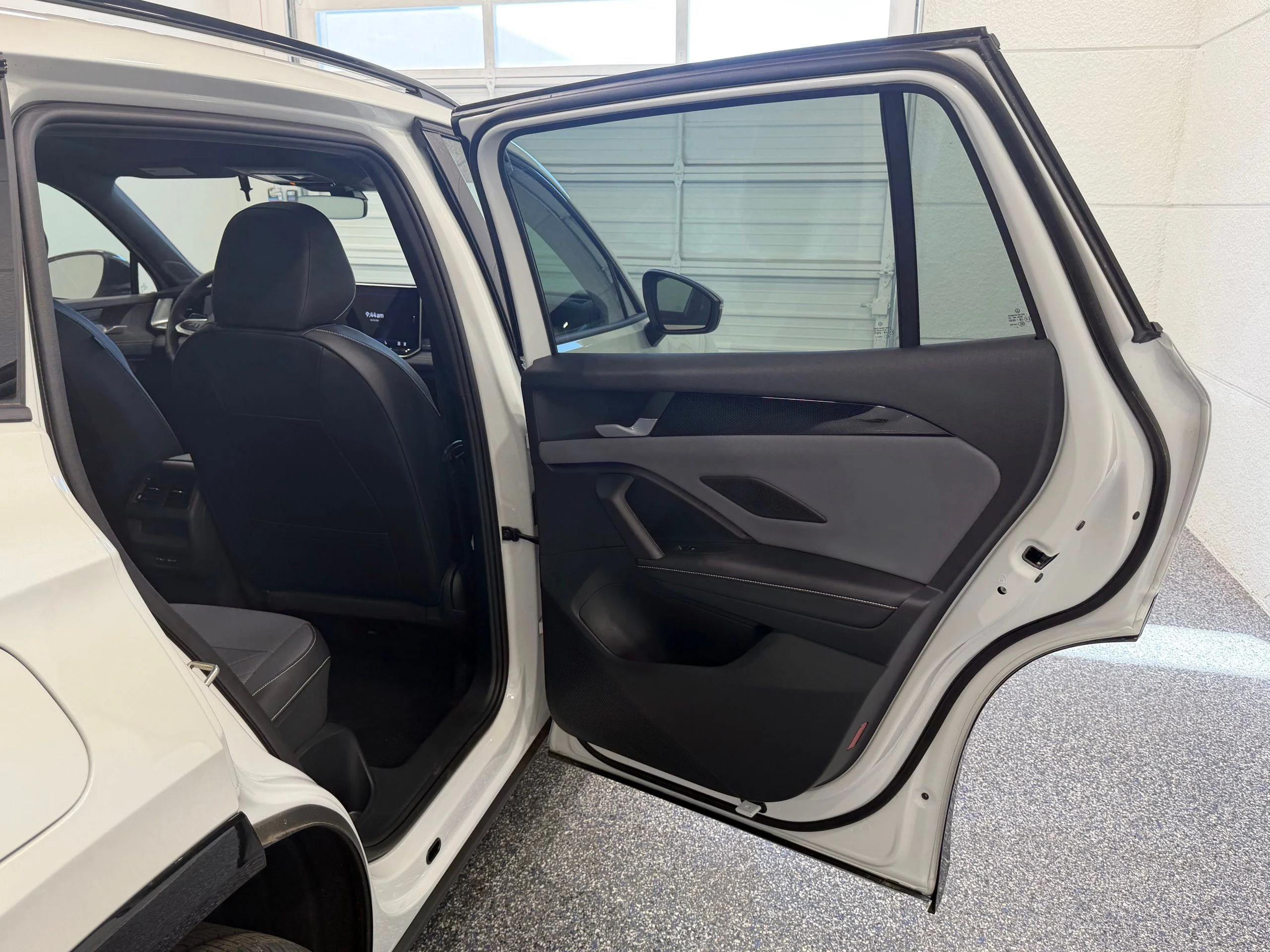 New 2026 White Volkswagen 2.0T SE R-Line Black image 26