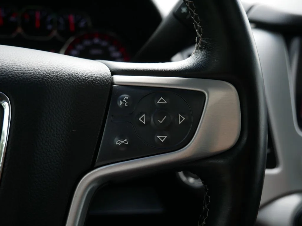 Used 2016 Black GMC SLT image 23