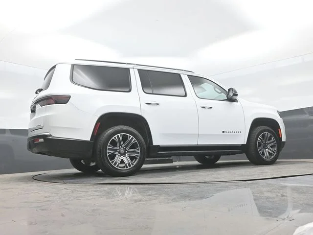 Certified Used 2024 Bright White Clearcoat Jeep Series II image 21