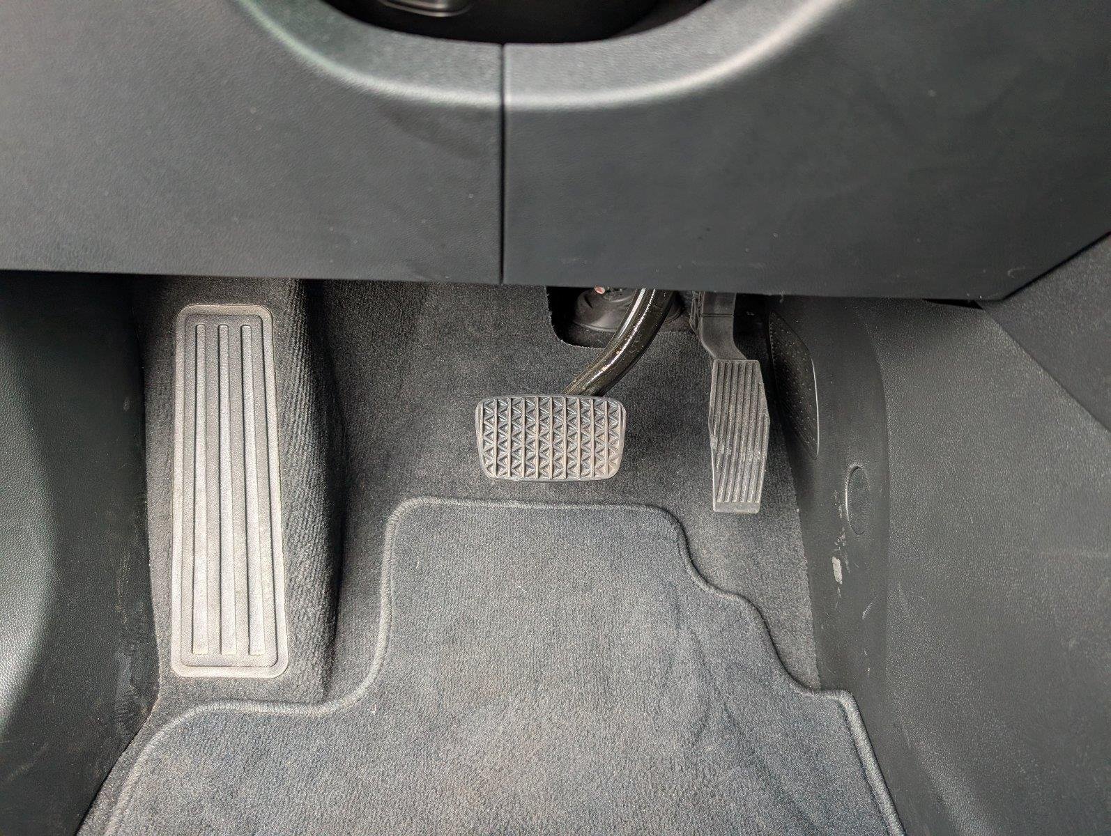 Used 2026 Sterling Gray Metallic Chevrolet LT image 29