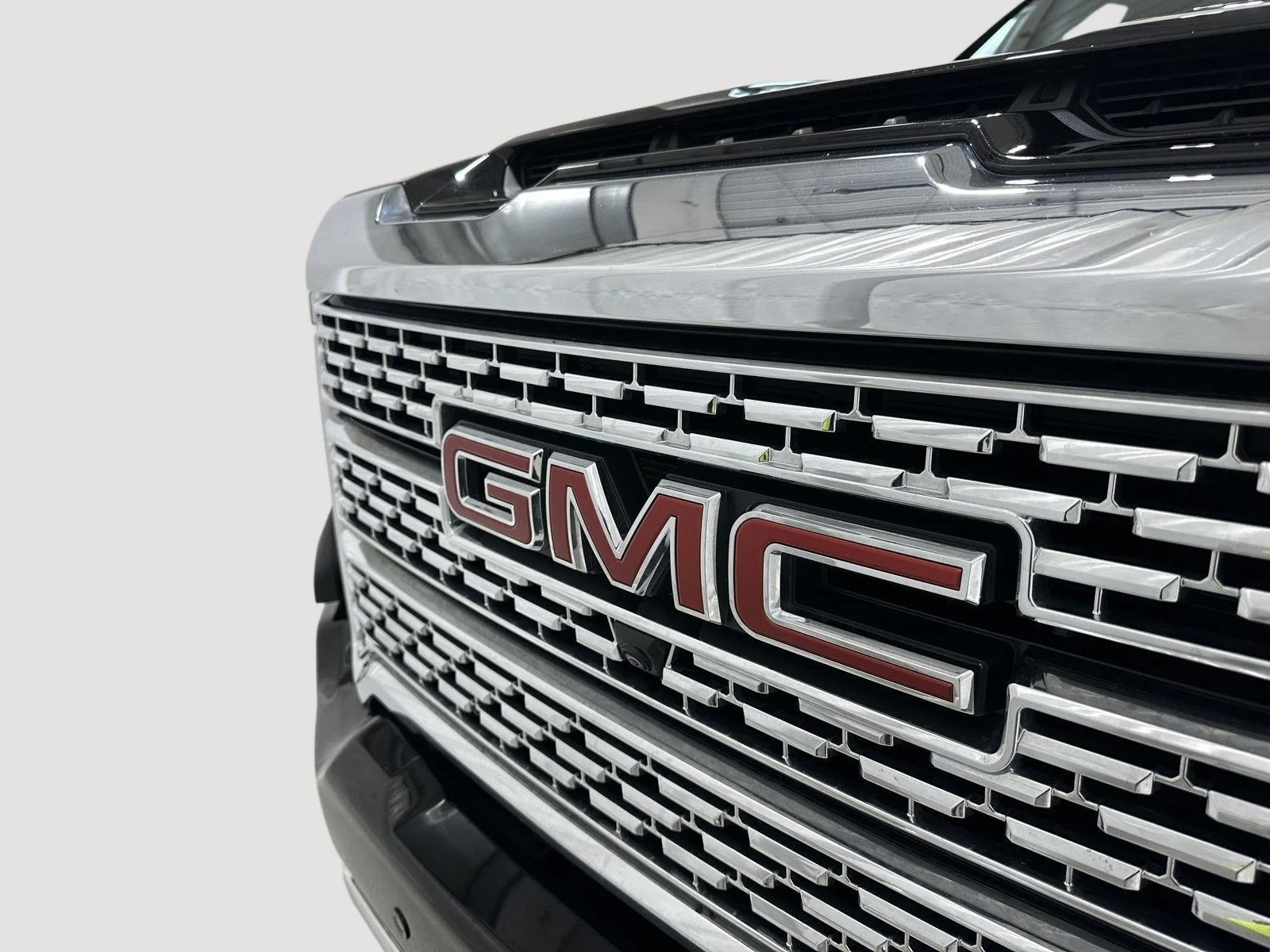 Used 2023 ONYX BLACK GMC Denali image 29