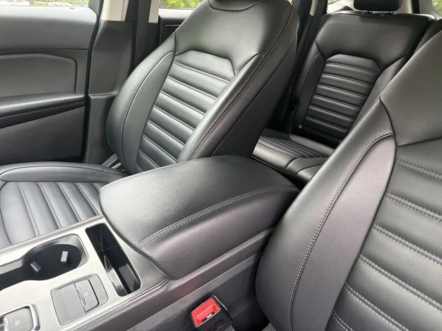 Used 2022 Gray Ford SEL image 21