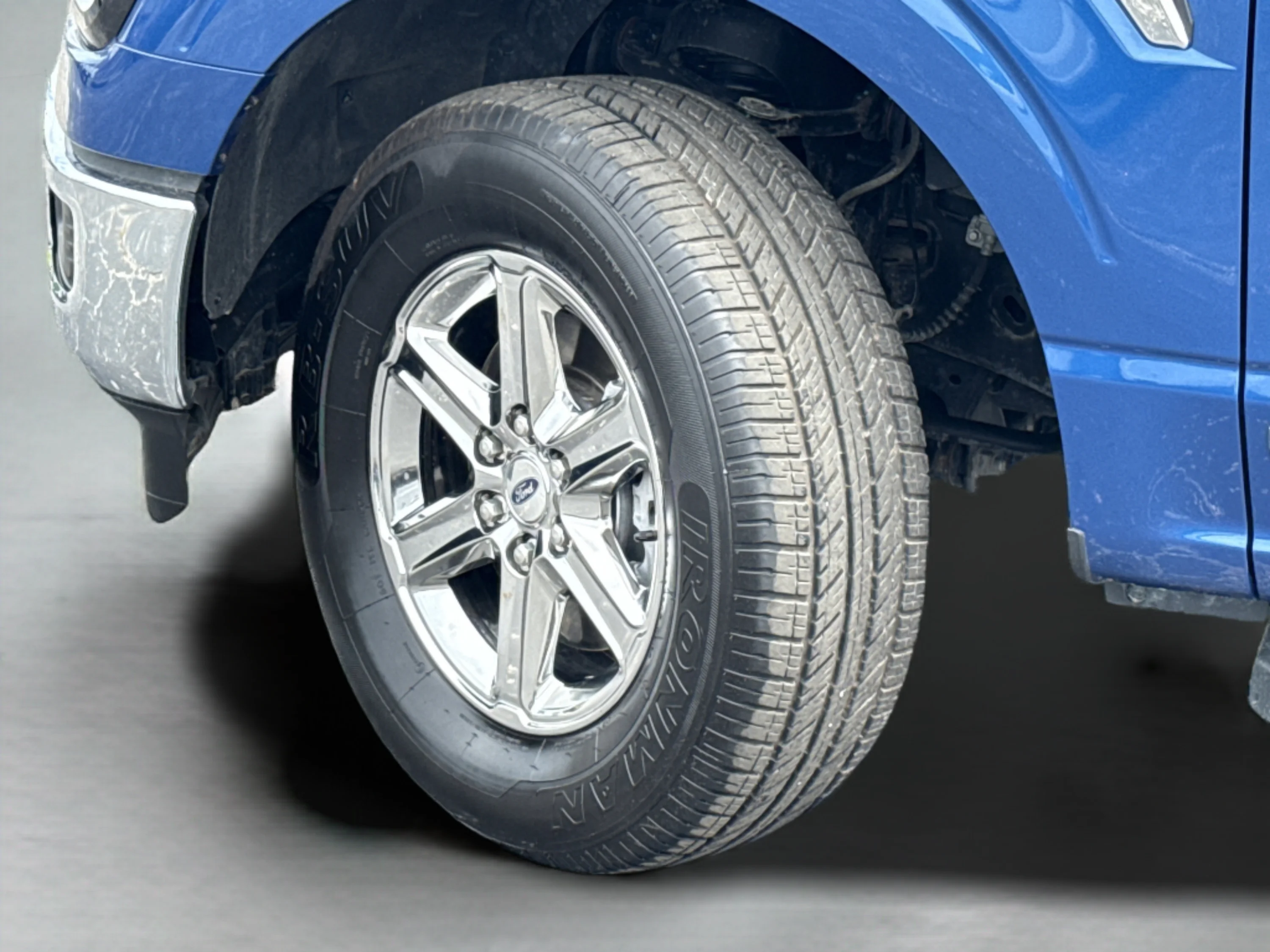 Used 2024 Atlas Blue Metallic Ford XLT image 48
