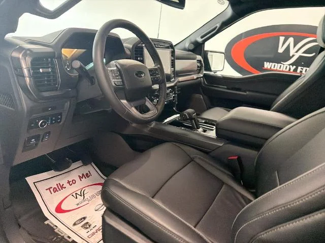 New 2026 Agate Black Metallic Ford Lariat® image 31