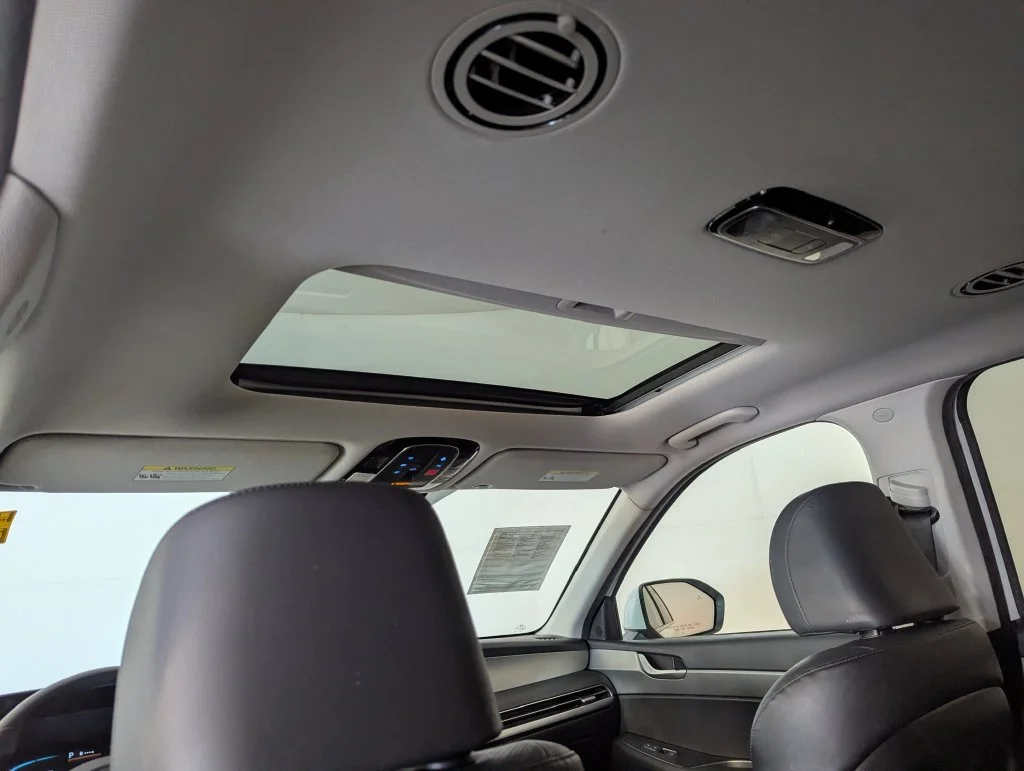 Used 2023 White Hyundai XRT image 13