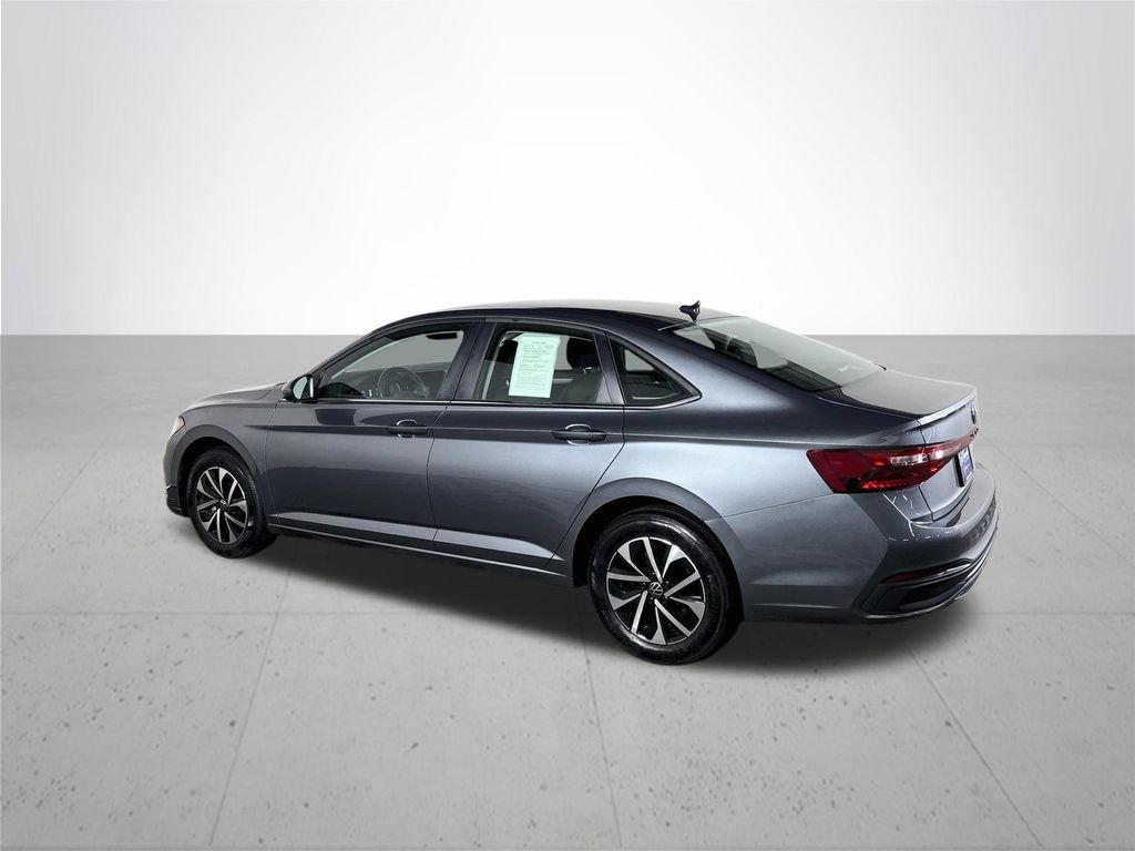 Certified Used 2025 Platinum Gray Metallic Volkswagen 1.5T S image 9
