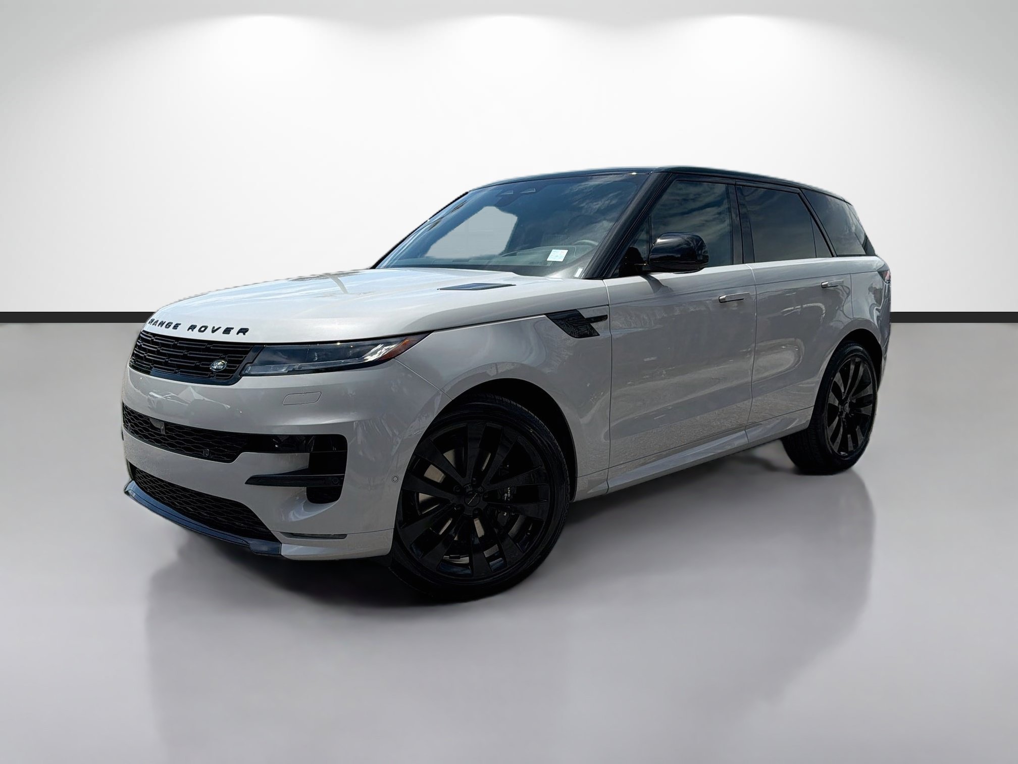 New 2027 Borasco Grey LAND ROVER  image 1