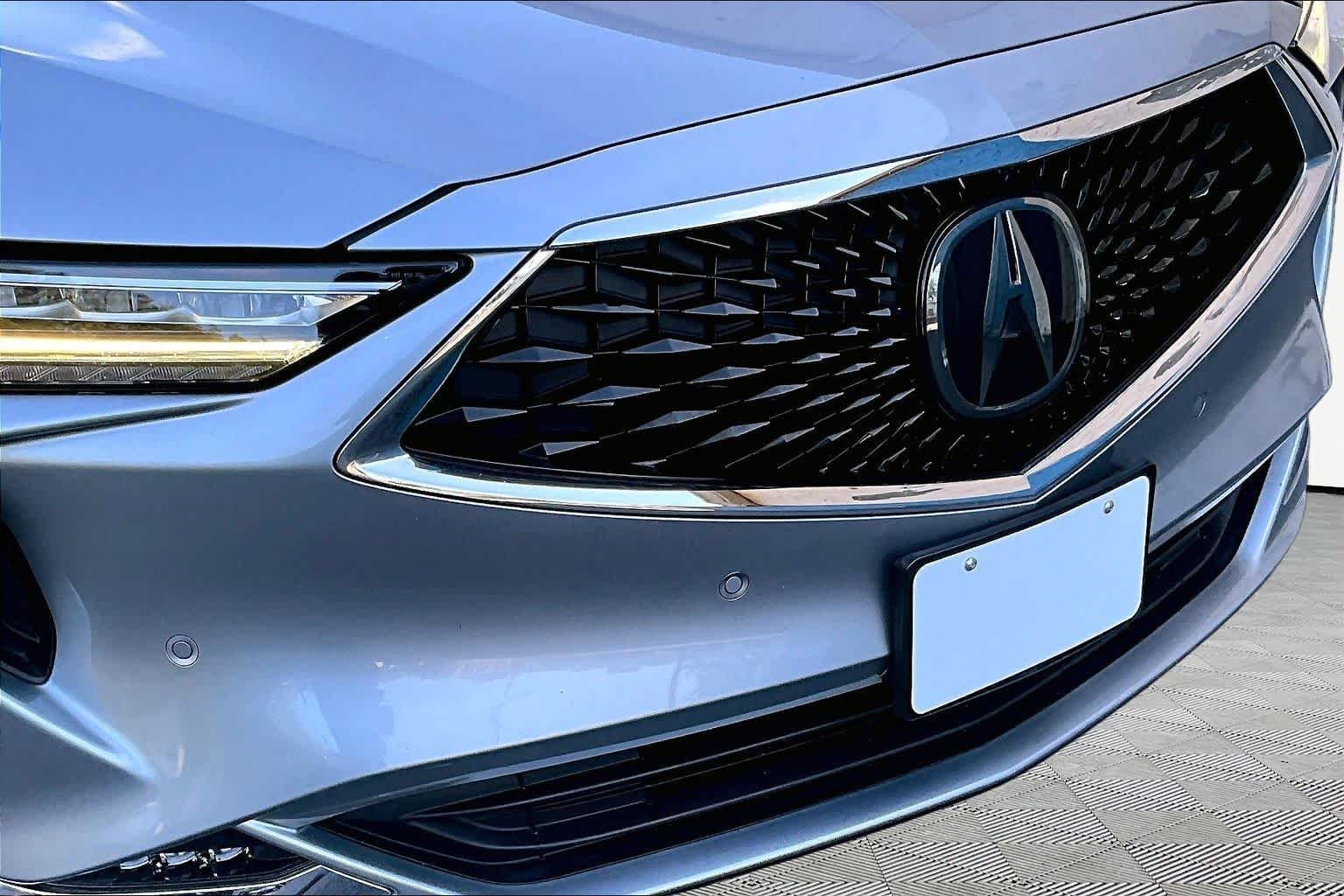 Used 2023 Lunar Silver Metallic Acura w/Advance Package image 30