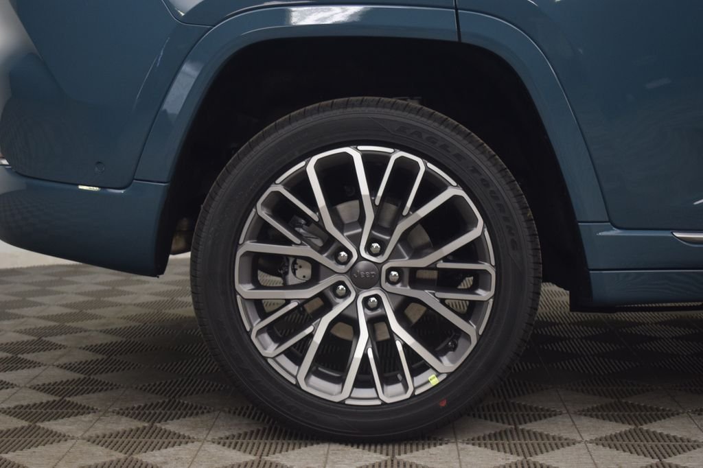 New 2026 Steel Blue Exterior Paint Jeep Summit image 8