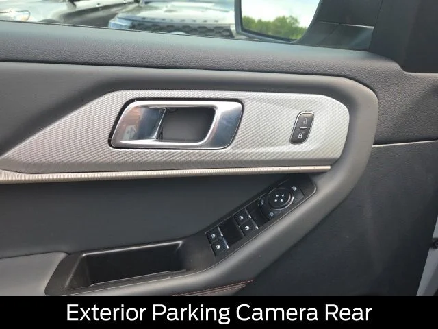 New 2026 Space White Metallic Ford Active image 13