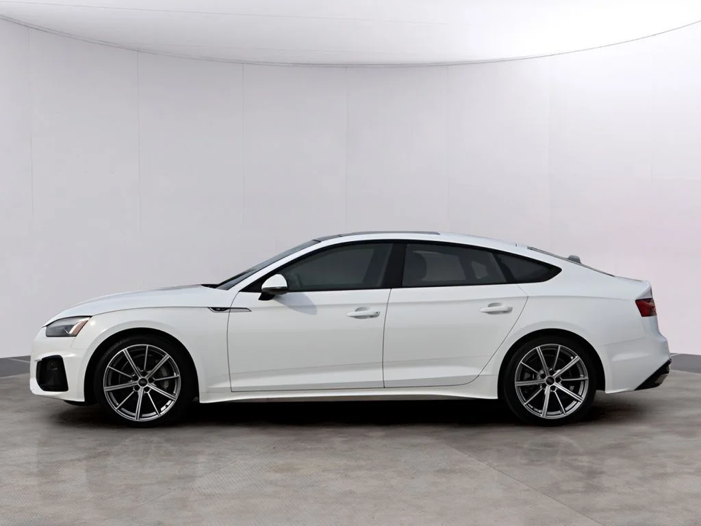 Used 2025  Audi 45 S line Premium image 4