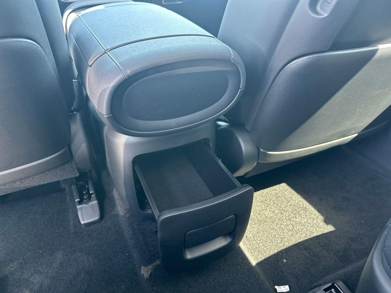 New 2026 Blue Hyundai SEL Premium 7P image 21