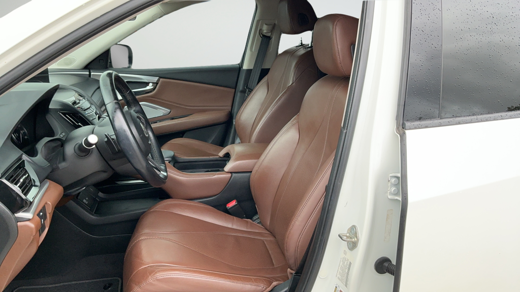 Used 2019  Acura Technology Package image 17