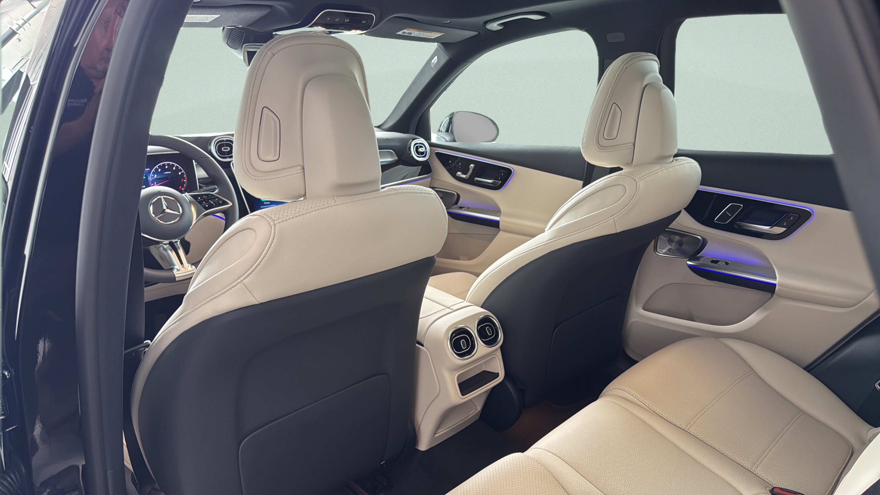 New 2026 Black Mercedes-Benz GLC 300 image 19