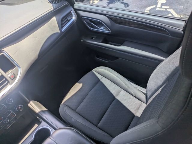 Used 2022 Black Chevrolet LS image 17