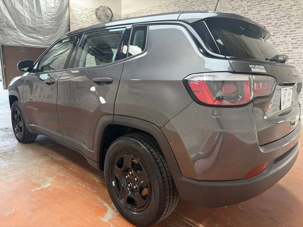 Used 2020 Granite Crystal Metallic Clearcoat Jeep Sport image 5