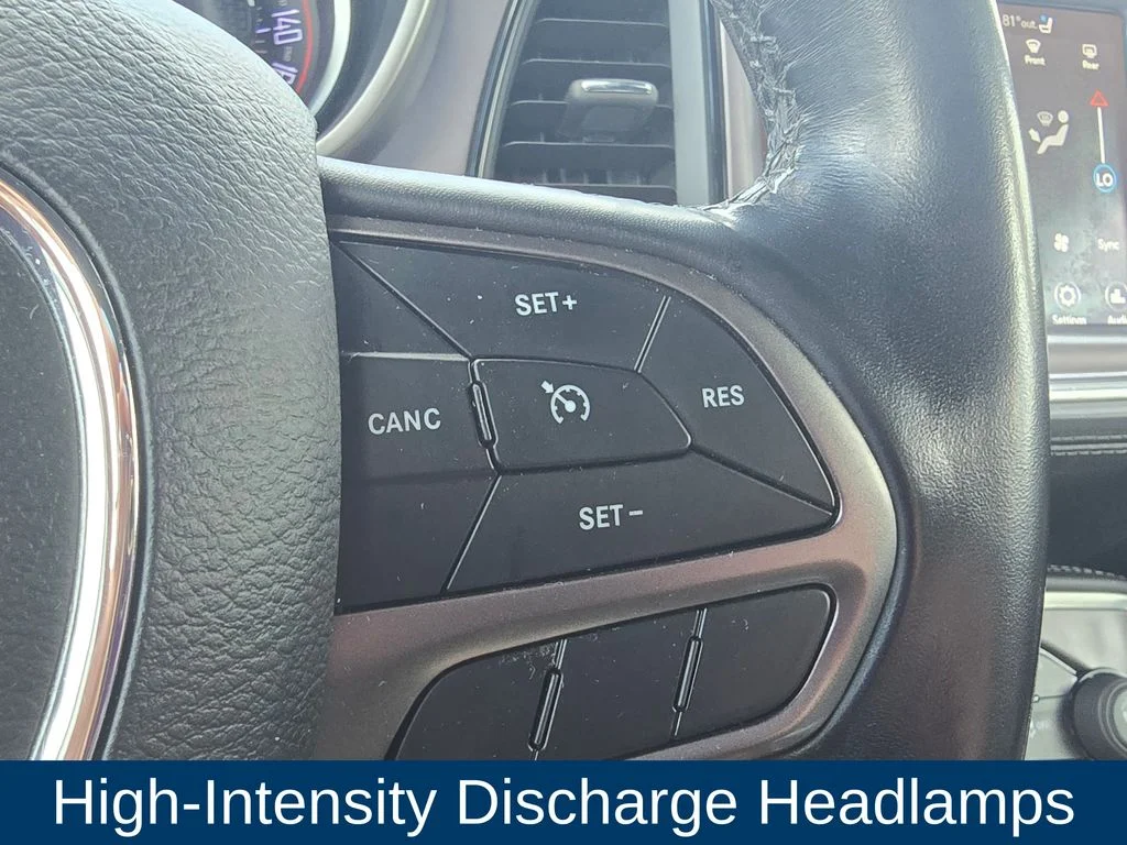 Used 2020 Gray Dodge SXT image 20