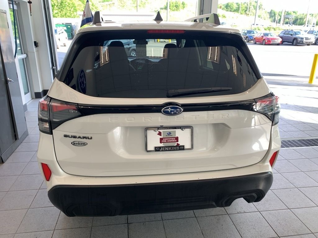 2025 Subaru Forester Premium - Photo 14
