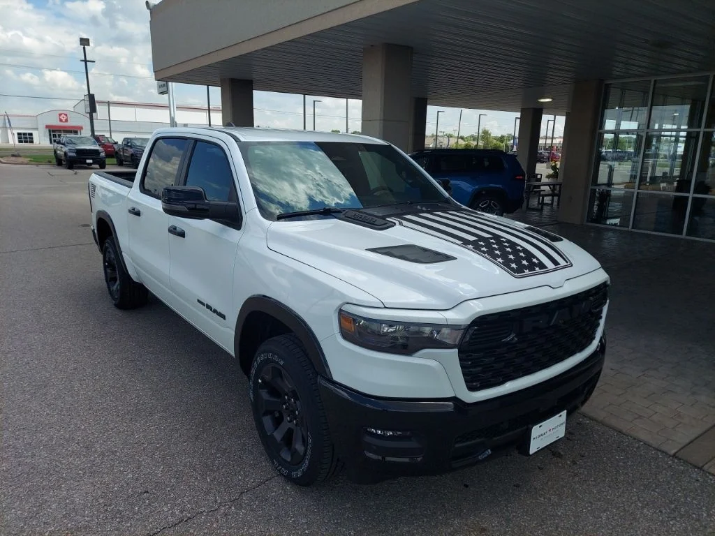 New 2026 Bright White Clear-Coat Exterior Paint RAM Big Horn/Lone Star image 1